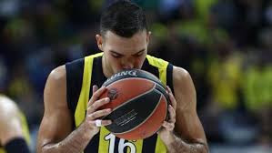 Futbolun Ayricalikli Yanlari İle Tanişin Futbolun Ayricalikli Yanlari İle Tanişin