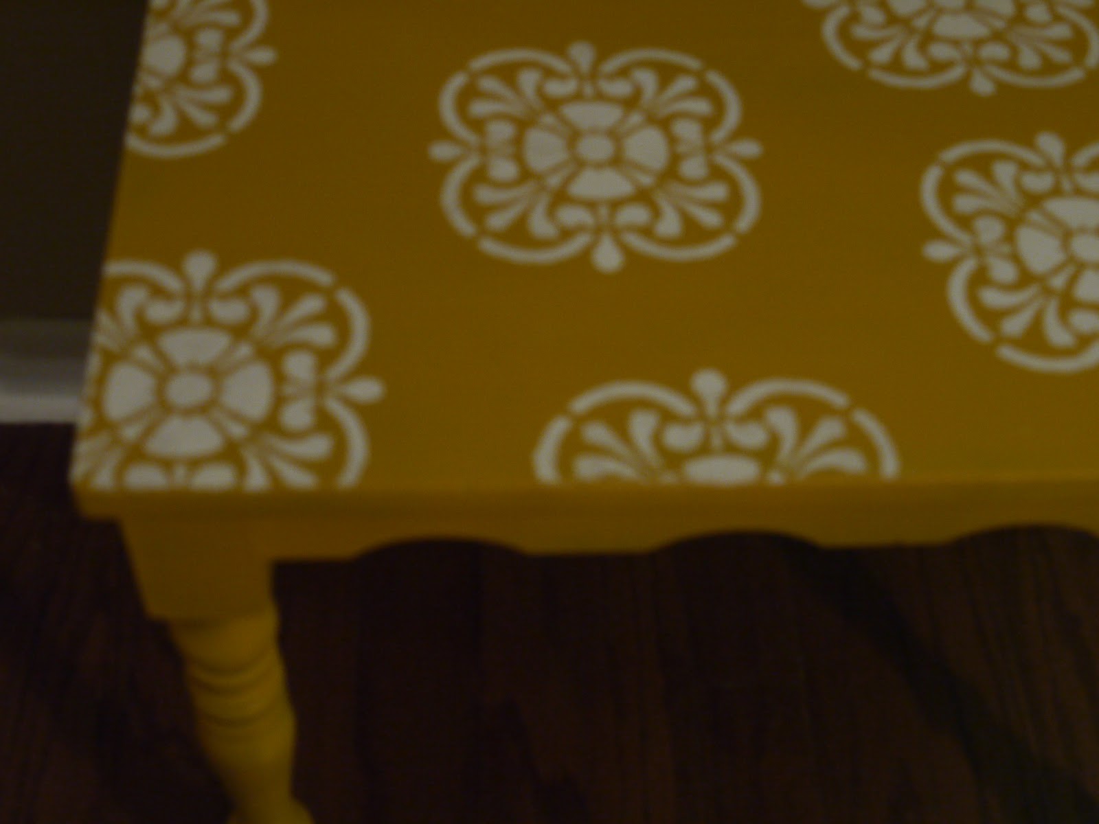 Garbage to Glam: Stenciled Yellow and White table