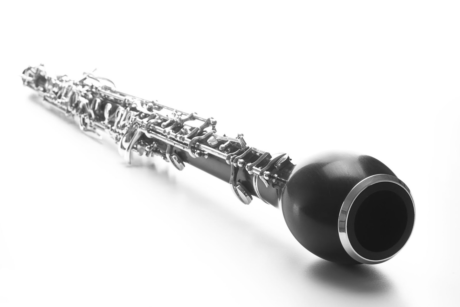 BUSILLIS UN POETA A CASO, MA NON TROPPO EUGENIO MONTALE