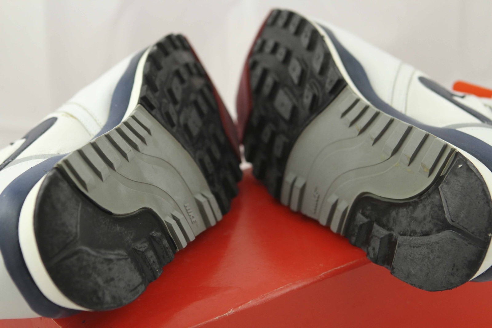 nike windrunner trainers mens