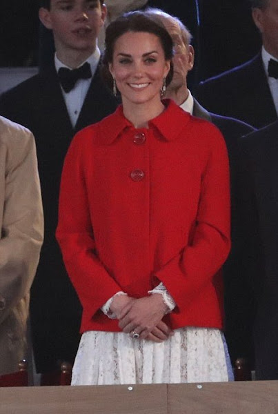 Accesorios y ropa de la casa Real Inglesa - Página 17 Kate-Middleton-6