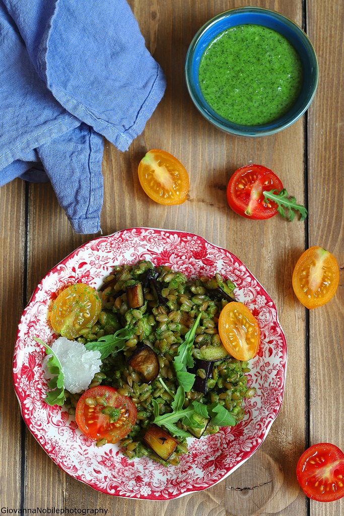 Farro con pesto di rucola e melanzane la cuoca eclettica
