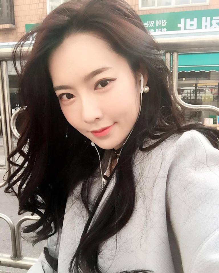 포모스 에로배우 외모 원탑 지은서 신작 나왔네요