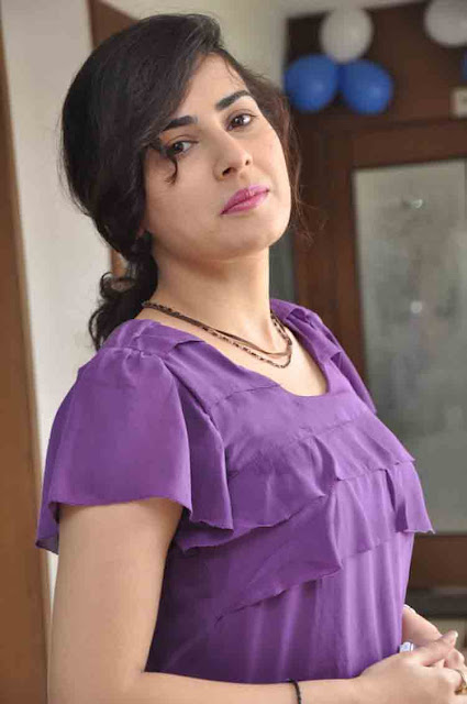 indian actress child hood photos: Beautiful Actress from India
