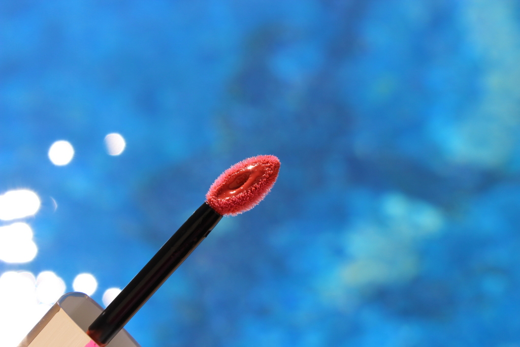 First look! L'Oreal Glam Shine Stain Splash Bonnie review, photos ...