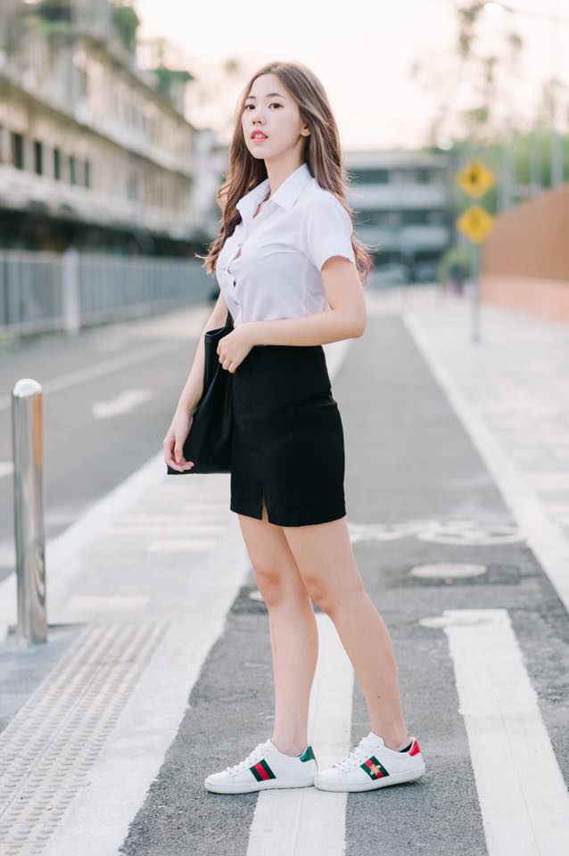 Lovely Beauty Girls Nilawan Iamchuasawad in school uniform