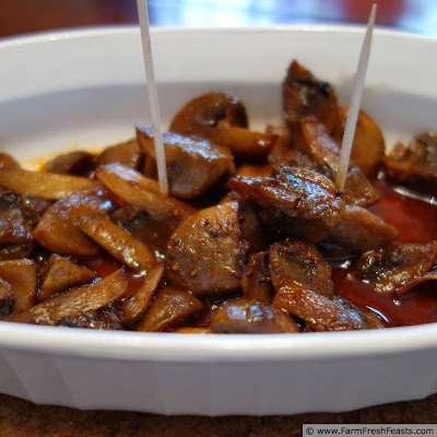 http://www.farmfreshfeasts.com/2014/01/soy-sriracha-roasted-mushrooms.html