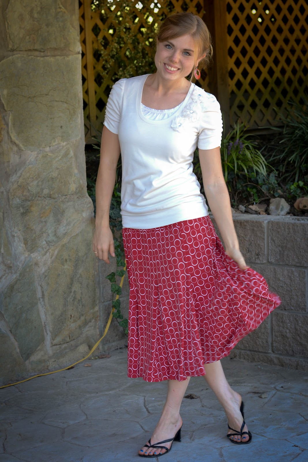 Fresh Modesty: The Red Circle Skirt...