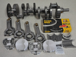 stroker kit completo per un motore V8 americano classico stroker kit per motore V8 americano, albero motore (forgiato), pistoni (forgiati), bielle (forgiate) e bronzine