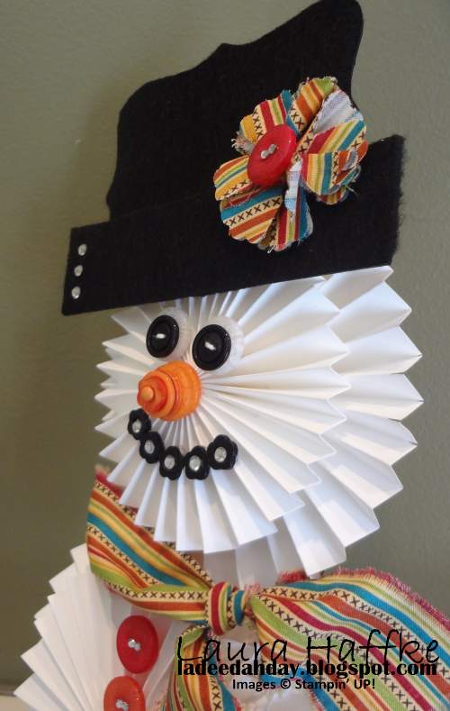 It's a La Dee Dah Day! DESIGNER ROSETTE DIE SNOWMAN
