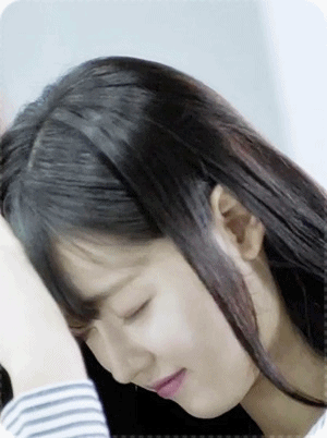 연기하는 유아.gif | 인스티즈