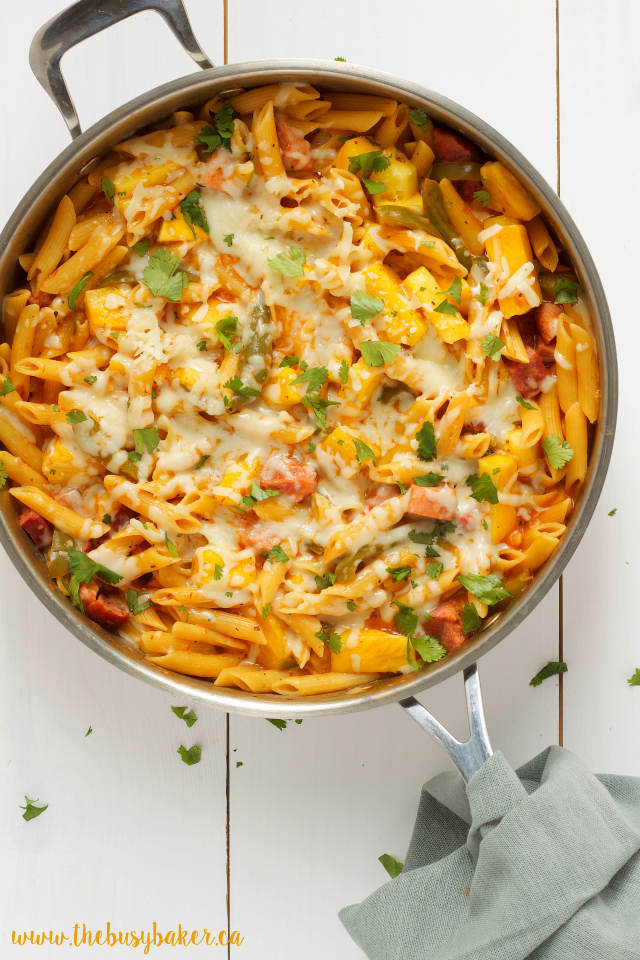 Cheesy One-Pot Hawaiian Pizza Pasta www.thebusybaker.ca Cheesy One Pot Hawaiian Pizza Pasta www.thebusybaker.ca