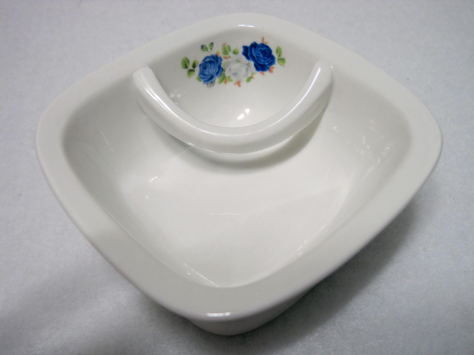 John Black Style's Korean Life Ceramic Rose Pattern Square Ladle Rest