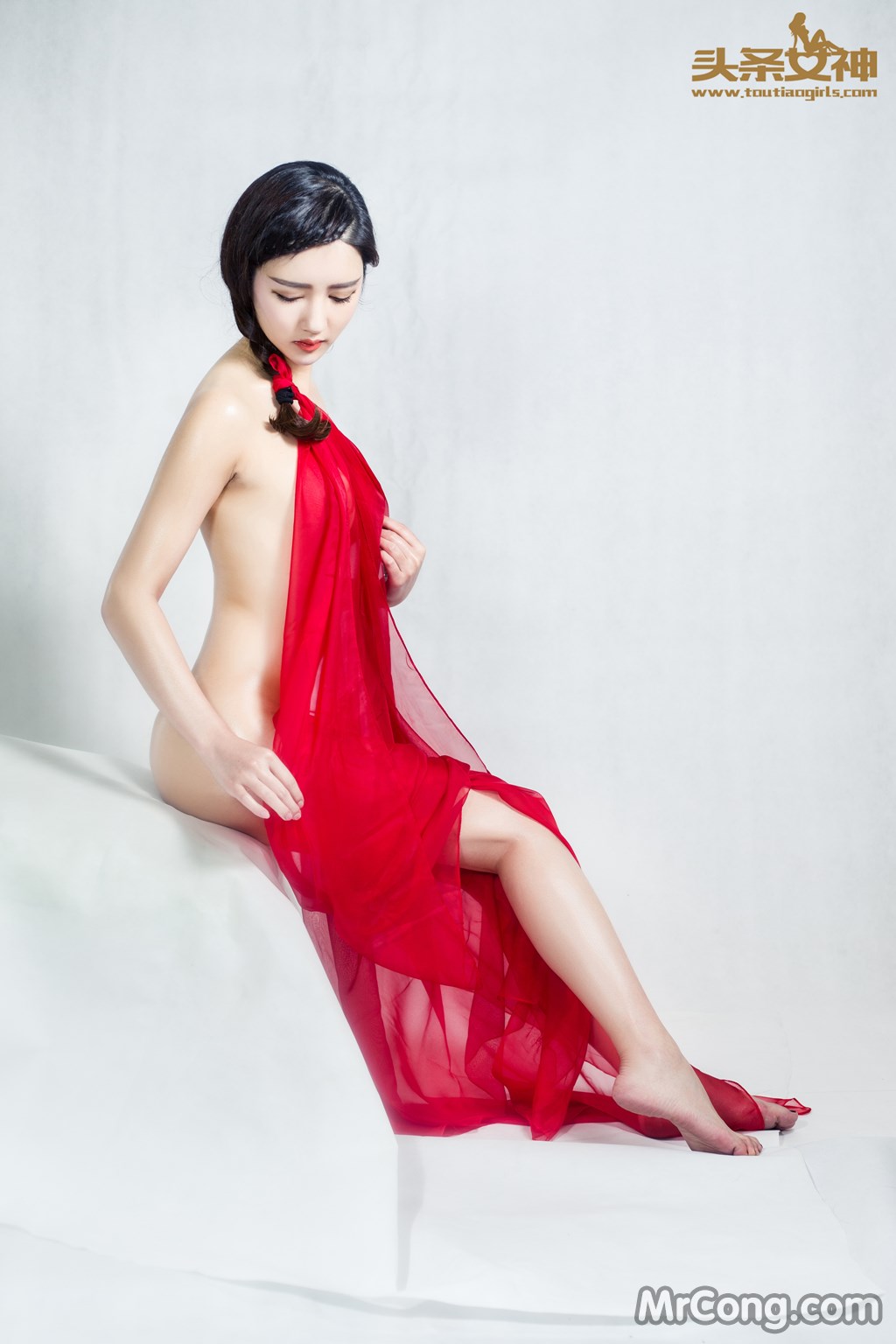 TouTiao 2016-06-25: Model Guo Wan Ting (郭婉婷) (43 photos) photo 1-11