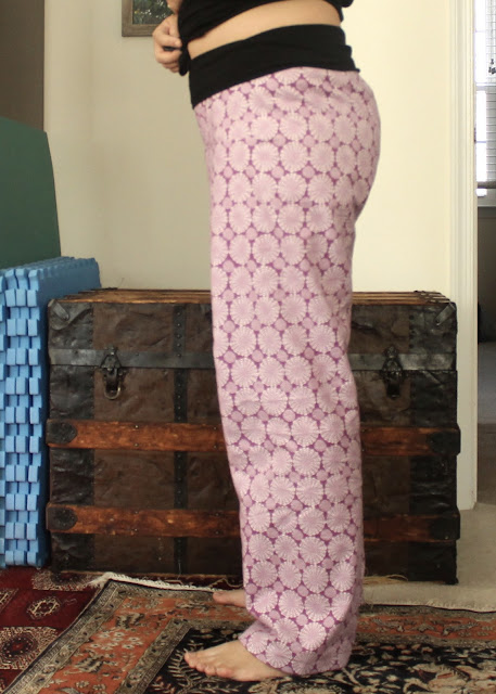 Flannel pajama pants with a hacked yoga waist made from the Simplicity 1563 sewing pattern.