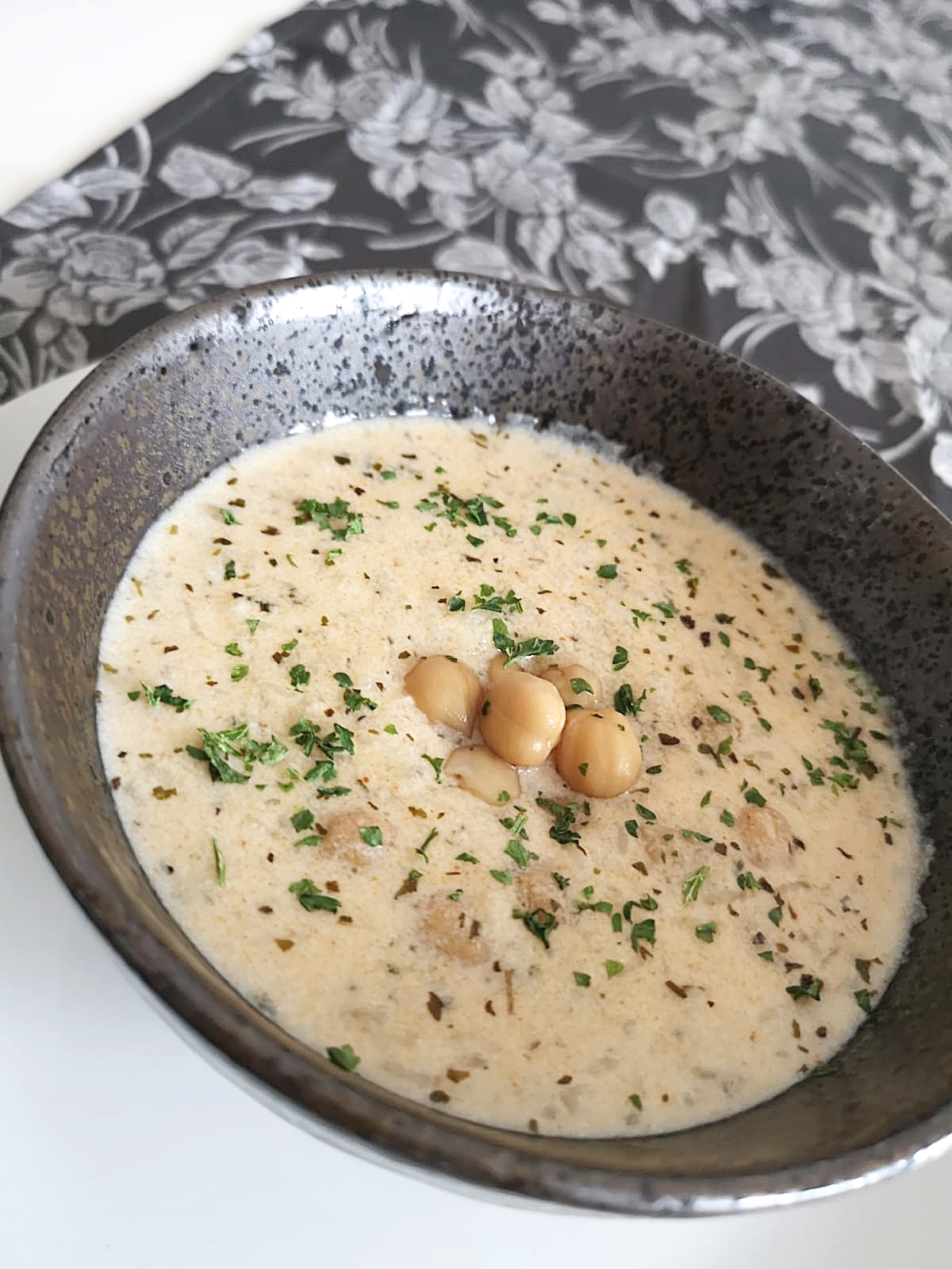 The Davina Diaries: Vegane Türkische Joghurtsuppe / Yayla Çorbası | Rezept