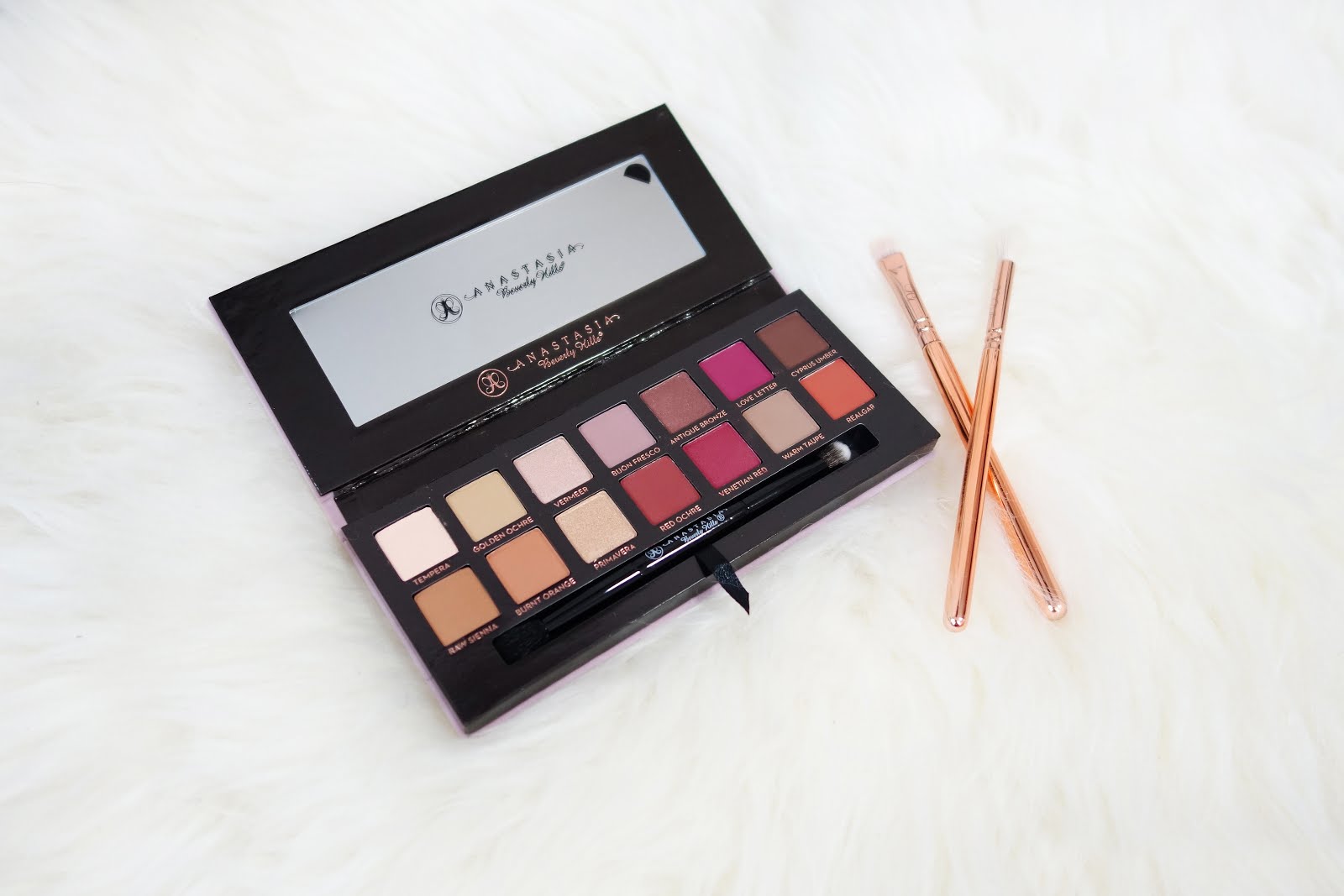 Anastasia Beverly Hills Modern Renaissance Palette Review and Swatches