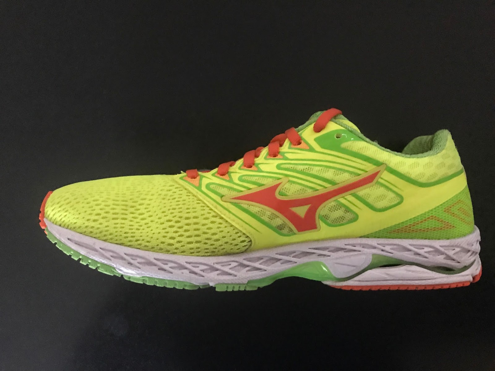 mizuno wave shadow 1