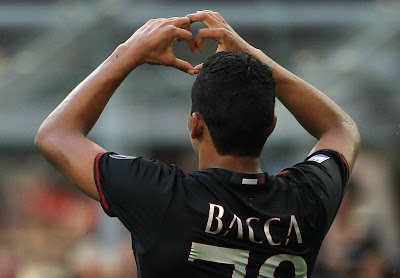 Colombians Carlos Bacca scored hat-trick as 10-man AC Milan beat Torino 3-2 in Serie A