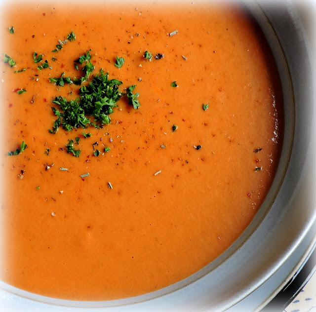 Mother's creamy tomato soup