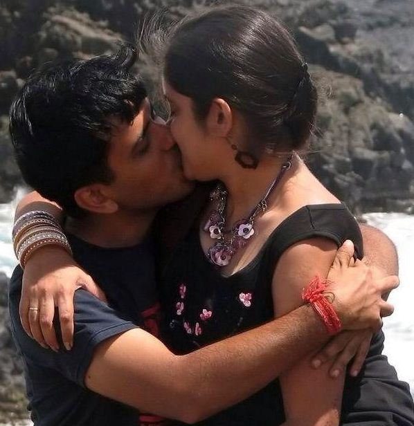 598px x 616px - indian bhabhi kissing hot nude pics | Porn Public Images