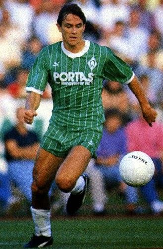 ANOTANDO FÚTBOL *: WERDER BREMEN * PARTE 4