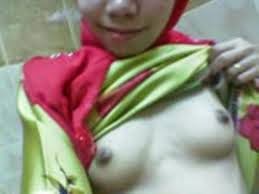 http://lembaranx.blogspot.com/2015/04/mantan-pacar-smp-ku-akhirnya-kutiduri.html