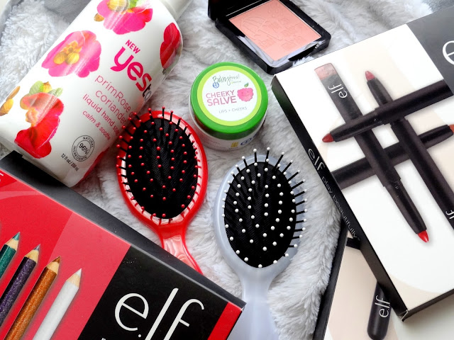 Under $10 Holiday Beauty Finds 