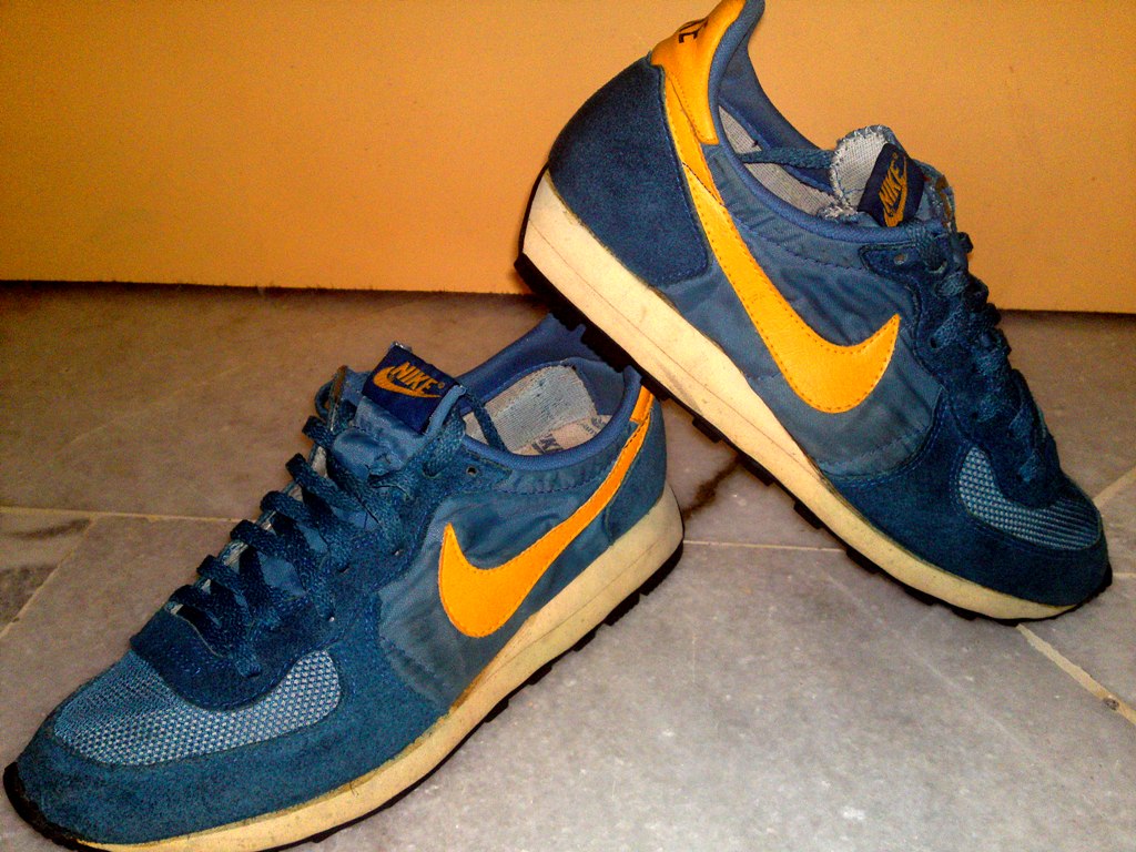 vintage nike internationalist