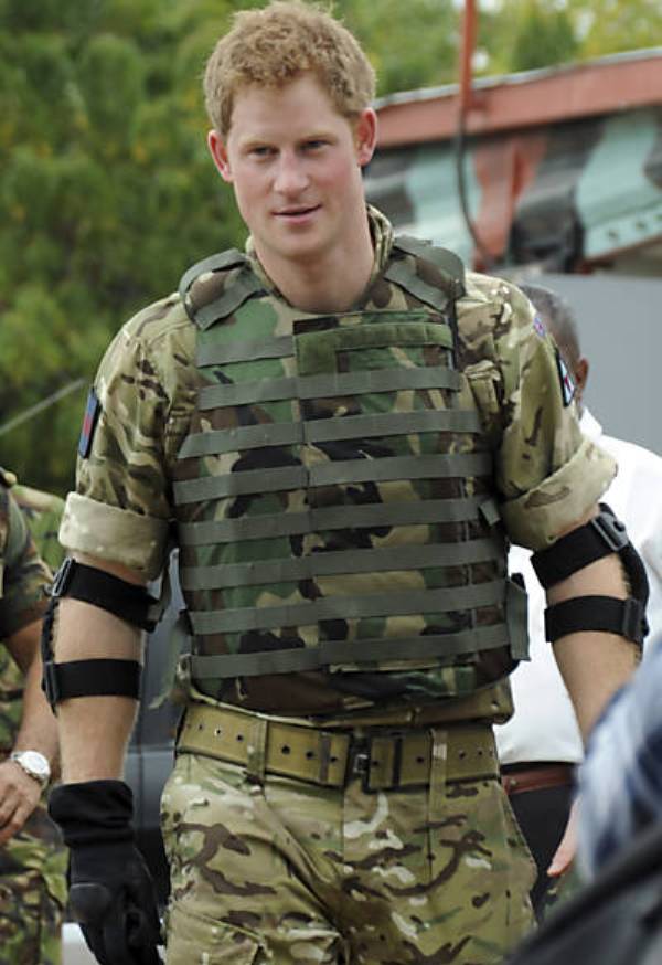 Harry, neto da rainha Elizabeth II, é eleito o solteiro mais cobiçado de 2013. Harry, neto da rainha Elizabeth II, é eleito o solteiro mais cobiçado de 2013.