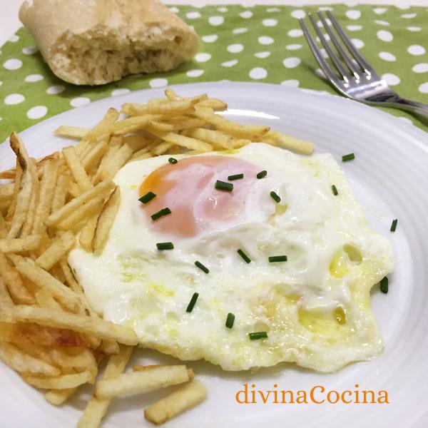 Huevo frito en microondas al minuto