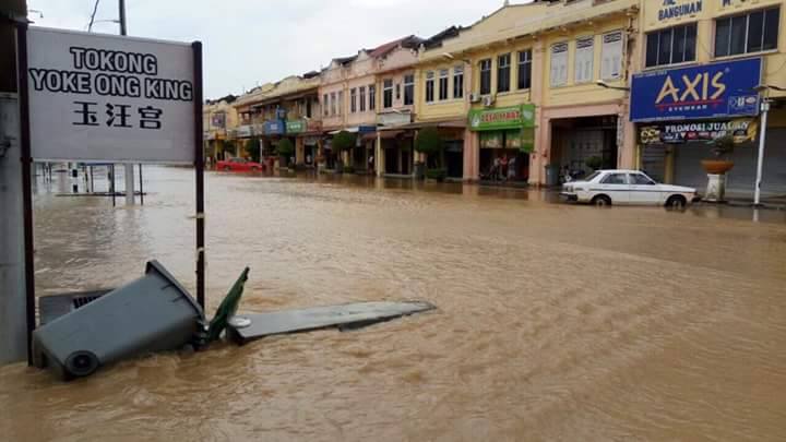 Gambar Banjir Di Masjid Tanah, Melaka Hari Ini 30 Mac 2017 