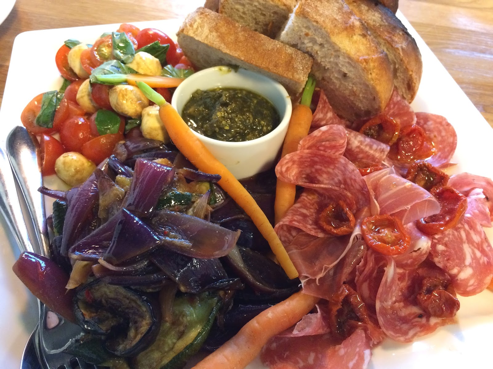 Bake off with Debenhams + Kenwood / LUCY LOVES TO EAT