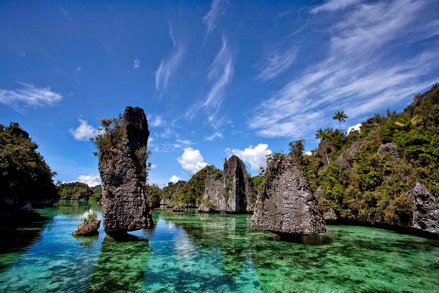 The Beauty Landscape of Indonesia: Four of the Most Beautiful Islands ...