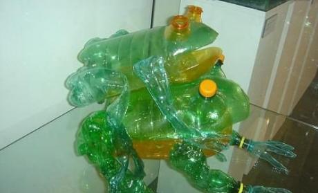  Karya  Seni  Dari  Botol  Plastik Bekas  Kumpulan artikel menarik