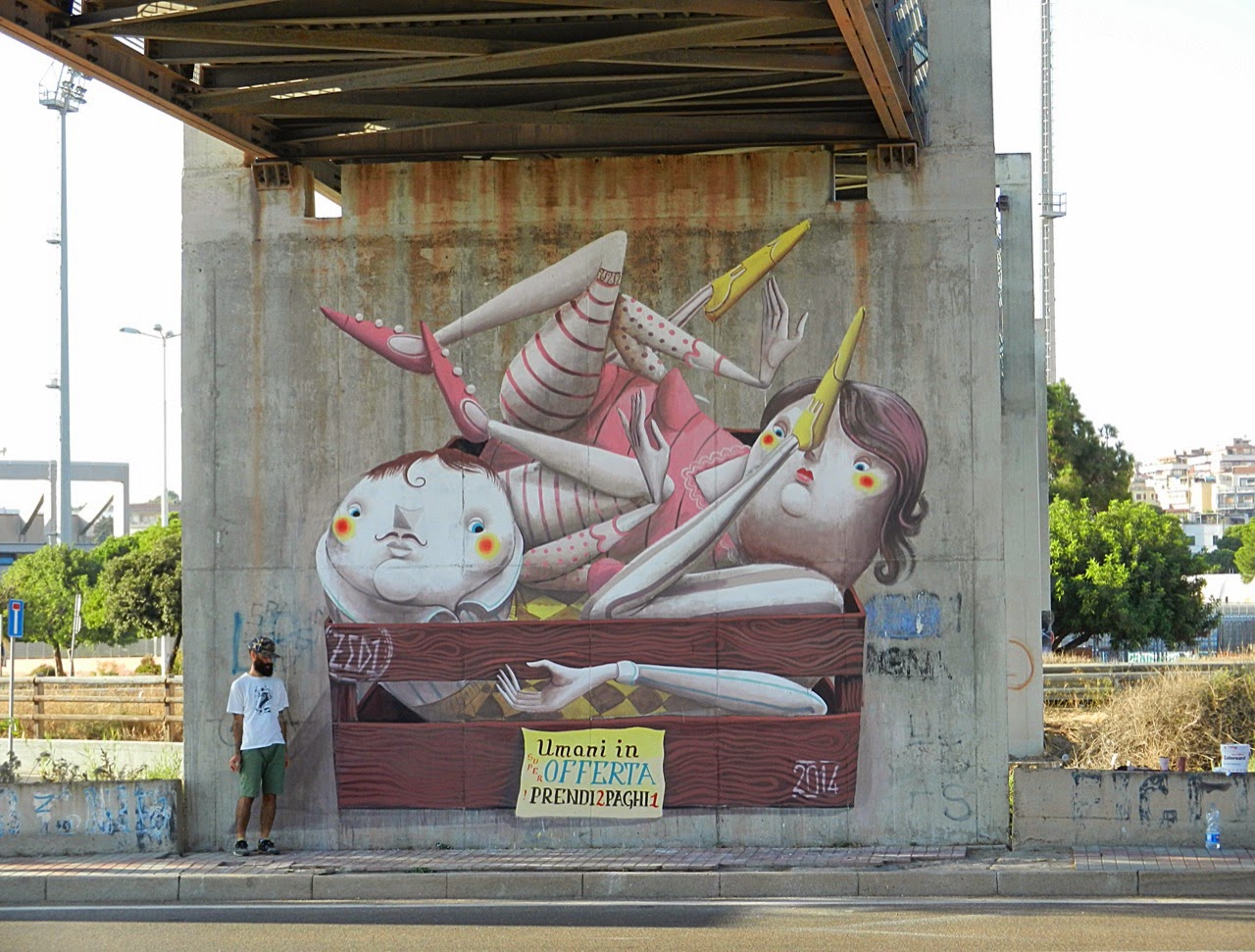 Our friend ZED1 is currently in Cagliari, Italy where he just finished working on this new piece entitled "Humans On Sale".