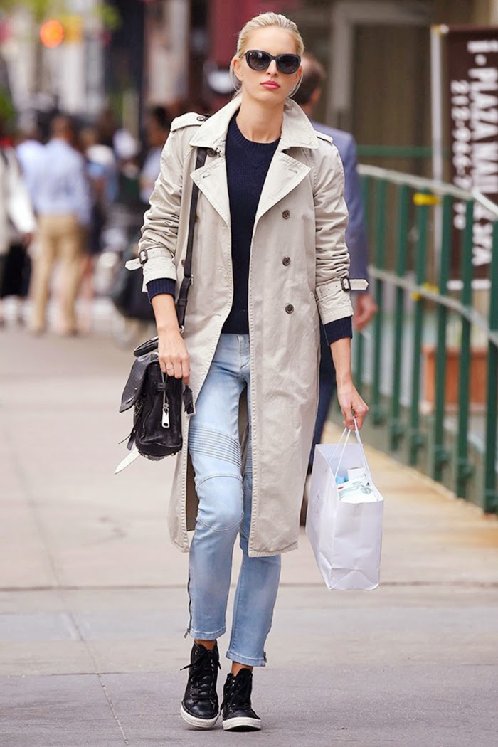 Karolina Kurkova Street Style - Gets Casual Chic With Classic Trench