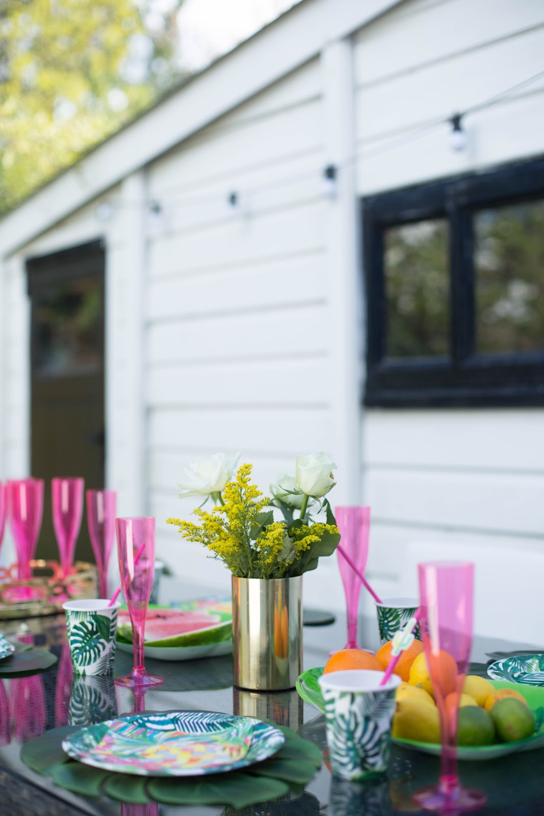 HOW TO THROW A TROPICAL GARDEN PARTY Finnterior Designer