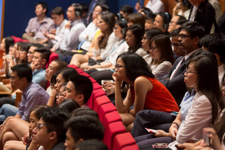 Anh Viet Nam don Obama trang trong va nong hau len fanpage Nha Trang - Anh 12