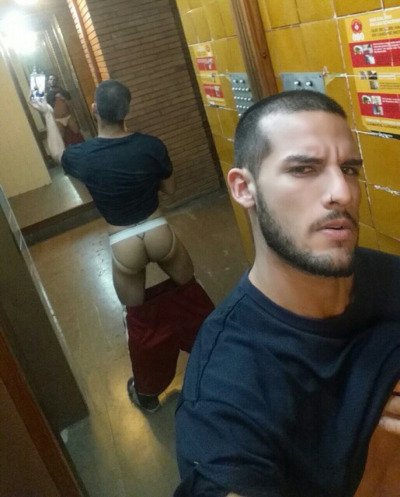 Exhib gay