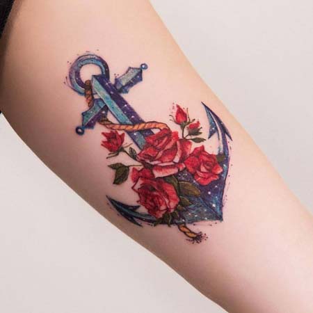 Tatuagens de âncoras para as mulheres Tatuagens de âncoras para as mulheres