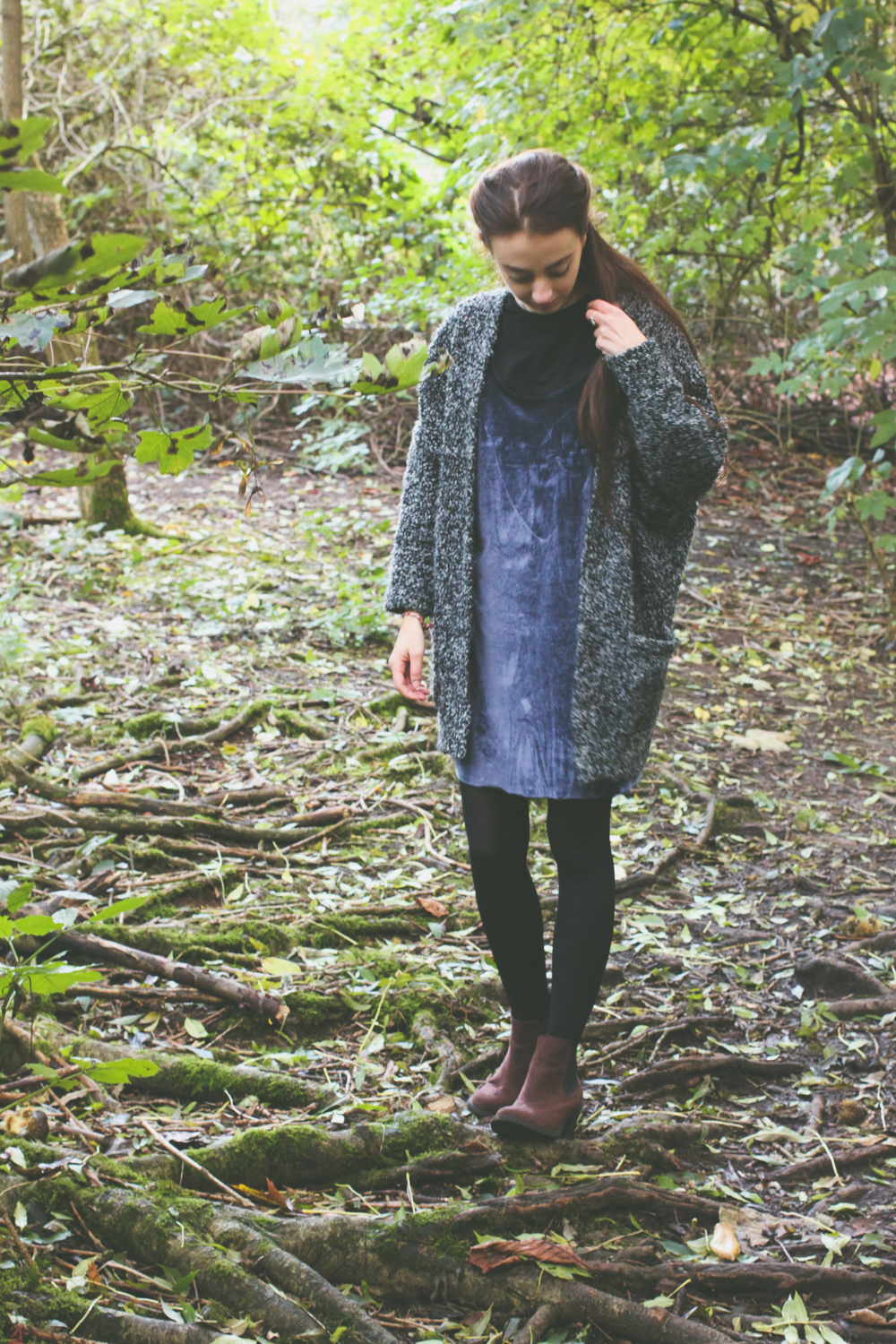 Velvet slip dress | www.hannahemilylane.com