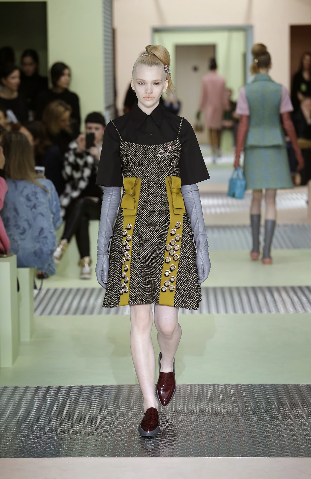 Miuccia Revisits The 60s ... Prada FW2015 Womenswear Collection