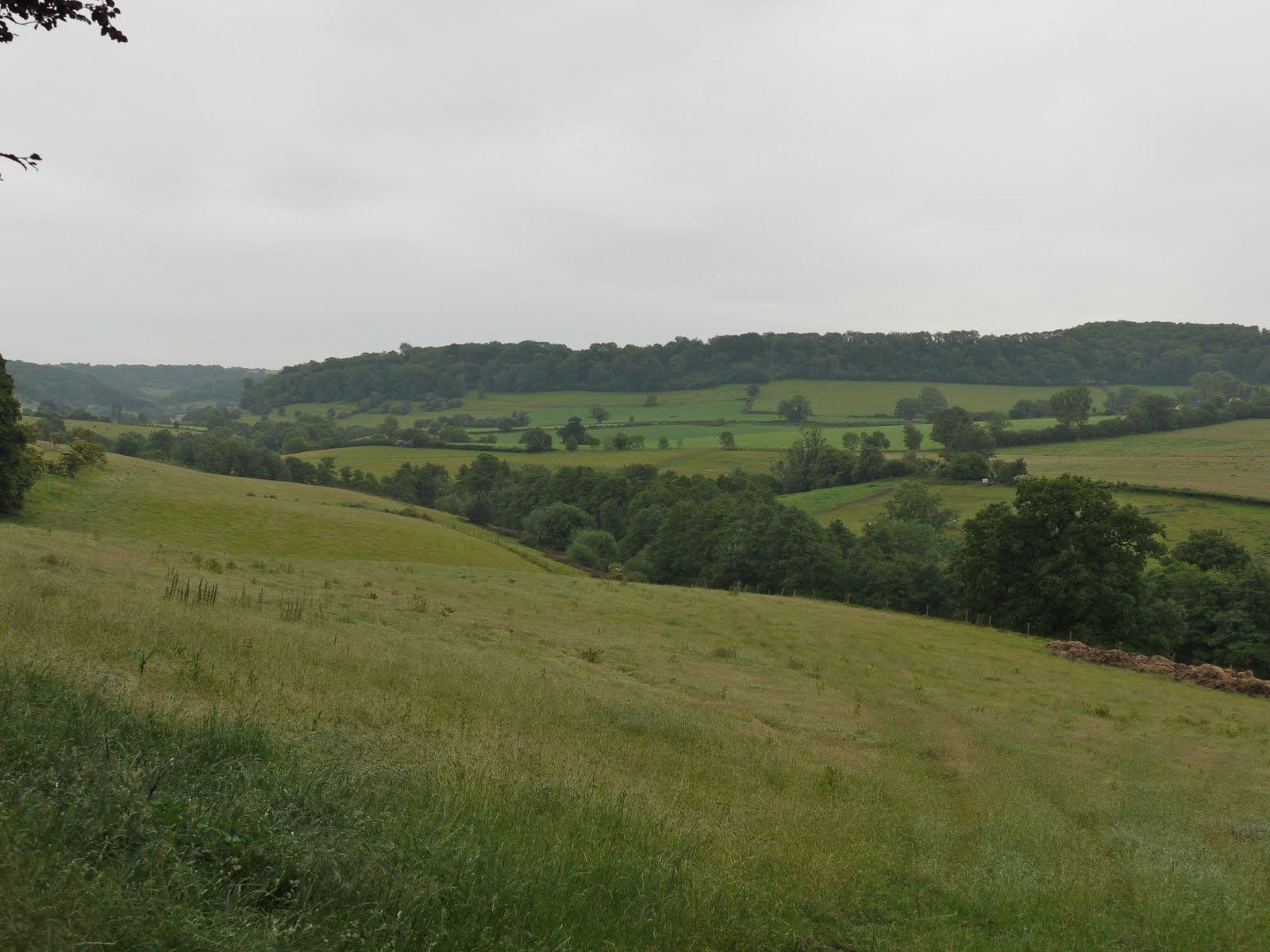 Walking in the country WottonunderEdge to Hawkesbury Upton (Cotswold