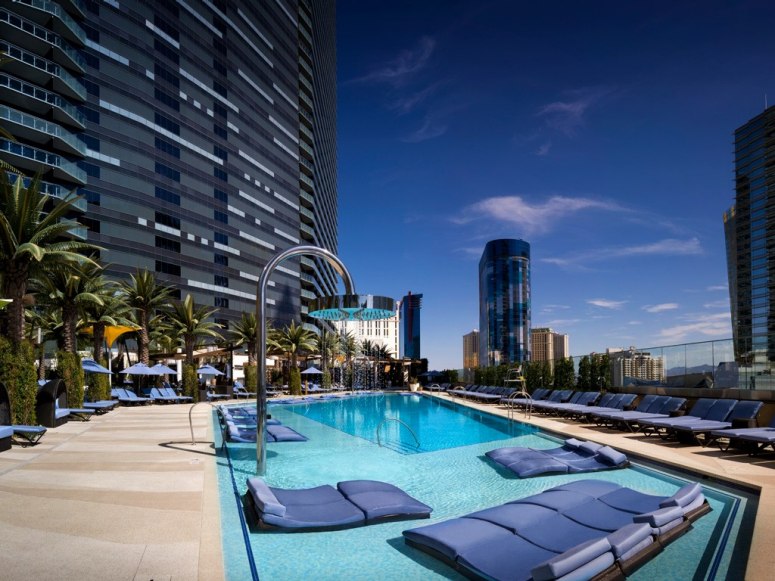 The Hopeful Traveler The Cosmopolitan Of Las Vegas The