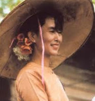 Aung San Suu Kyi - The Lady: Người đàn bà không biết sợ