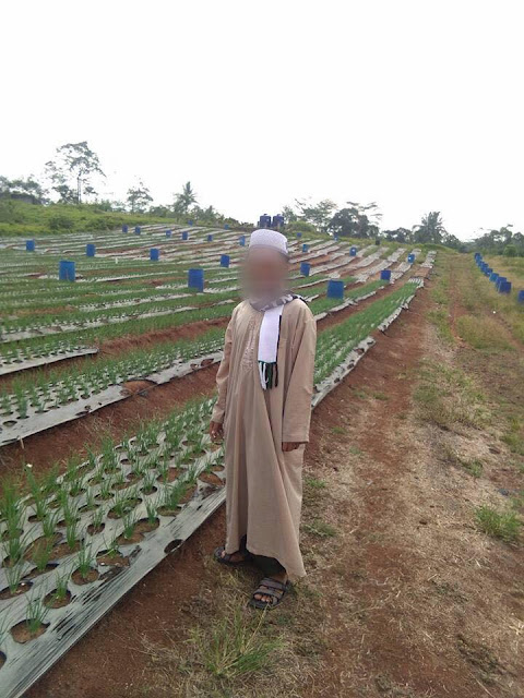 Dipaksa Ngaku Mencuri Bawang Remaja Yatim Ini Tewas Setelah Dibacok Kepalanya Dipaksa Ngaku Mencuri Bawang Remaja Yatim Ini Tewas Setelah Dibacok Kepalanya