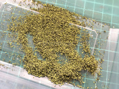 Mix of fine scatter for the 1/48th scale ball Mix of fine scatter for the 1/48th scale ball