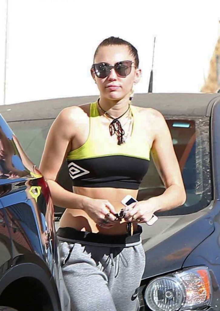 "LA Outfit Miley Cyrus Flaunts Athletic Look in Sports Bra and Sweatpants"
