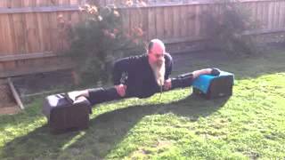 Bilderesultat for old man doing a split